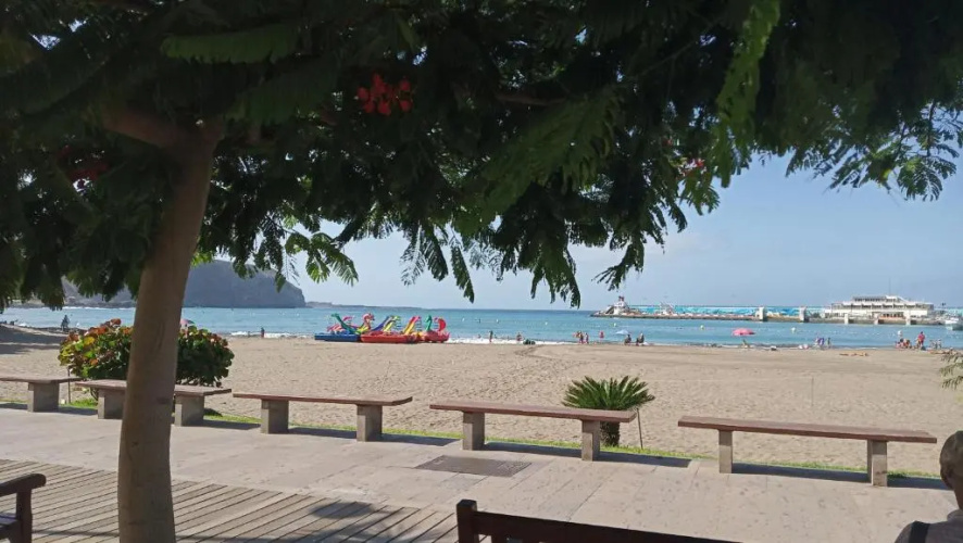Apartamento Rosamar, 250 m from beach