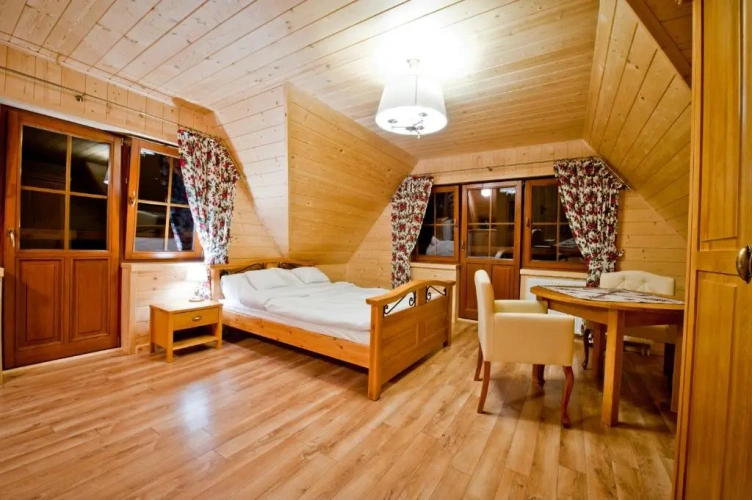 Apartment with mountain view