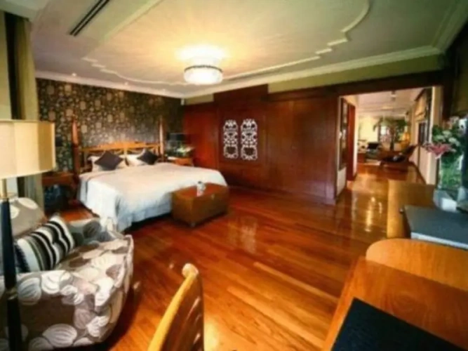 Premier Suite