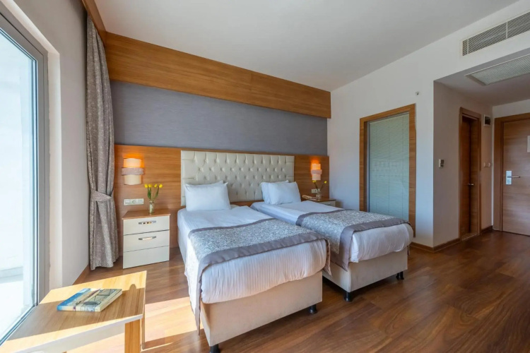 Parion Hotel