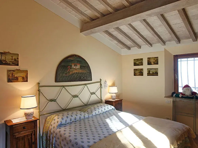 Stylish Cetona Apartment With Pool