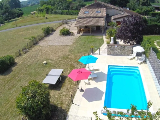 4 Bedrooms Cottage