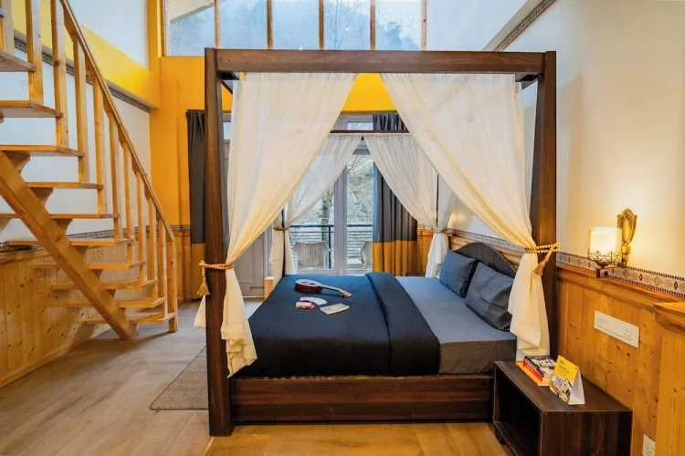 Standard Quadruple Duplex room