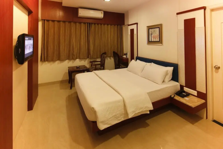 Hotel Seven Heaven