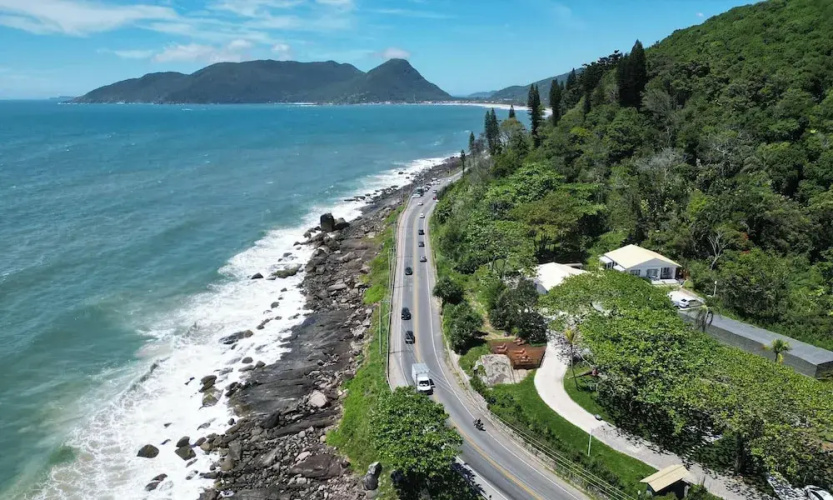 Beachfront Condominium in Morro das Pedras - Ftss