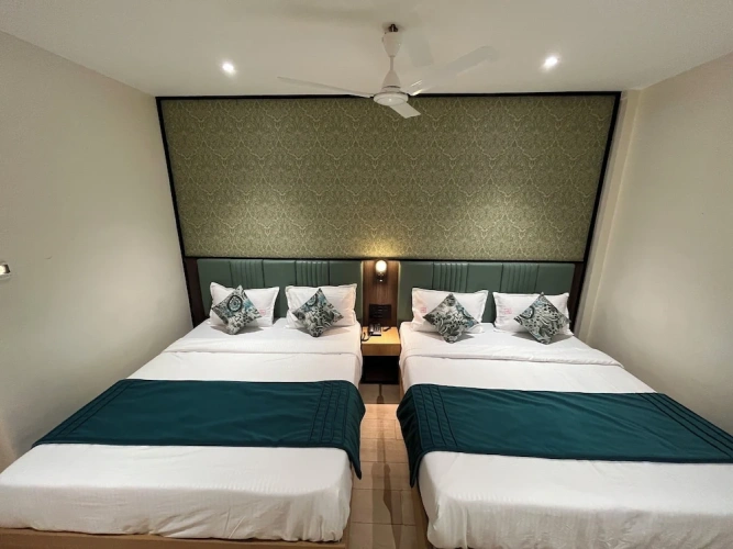 Deluxe Quadruple room