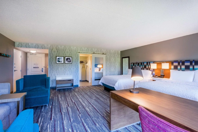 Quadruple Suite