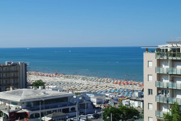 Superior Double room with balcony and with partial sea view