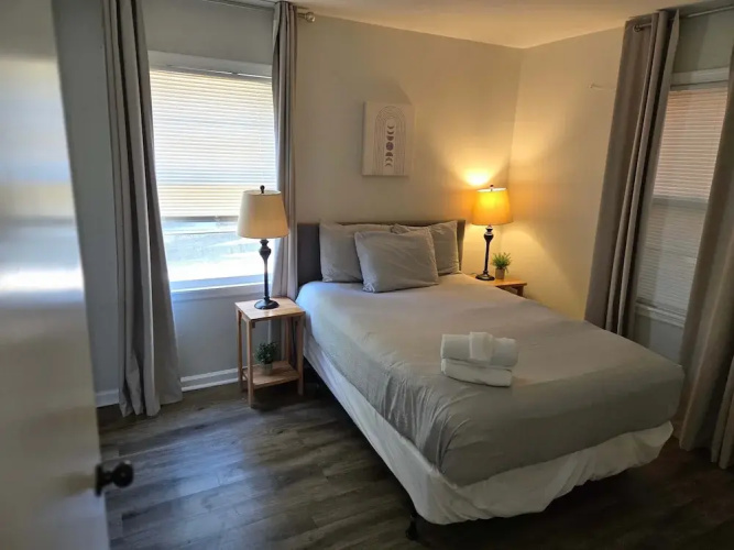 Rose Drive Roost 2
