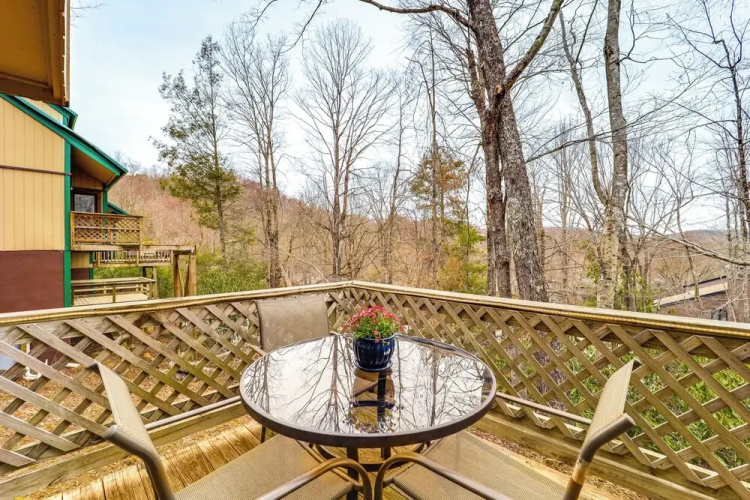 Hike, Sip & Stay: Sugar Mountain Getaway