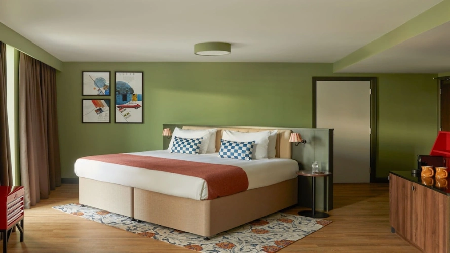 Double Suite