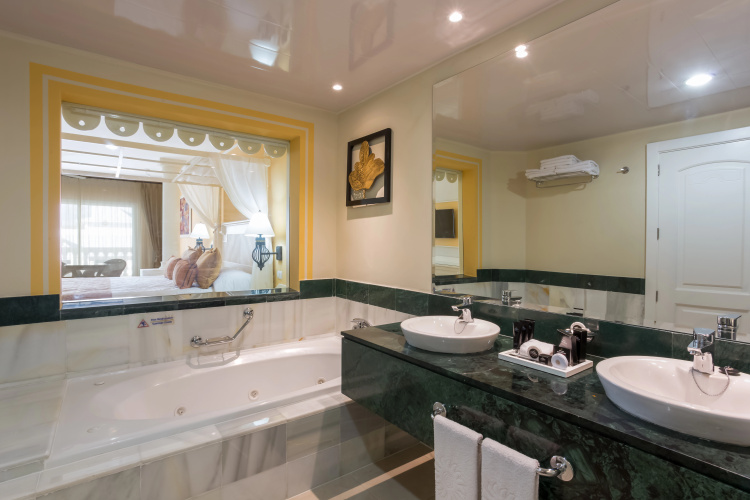 Bahia Principe Luxury Bouganville - Adults Only photo 10