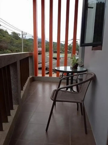 Lanta White's House
