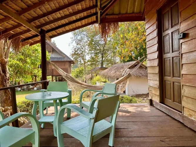 Standard Quintuple Family room with garden view