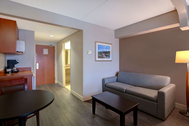 Days Inn & Suites by Wyndham Collingwood photo 13