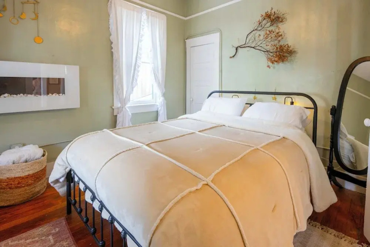 Bisbee Home: Fantastic Views & Walkable Location!
