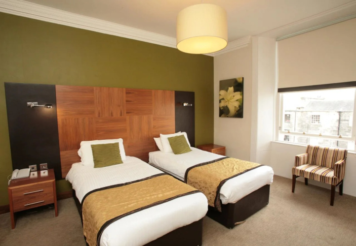 Acorn Hotel