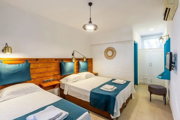 Avlu Butik Otel Palamutbükü