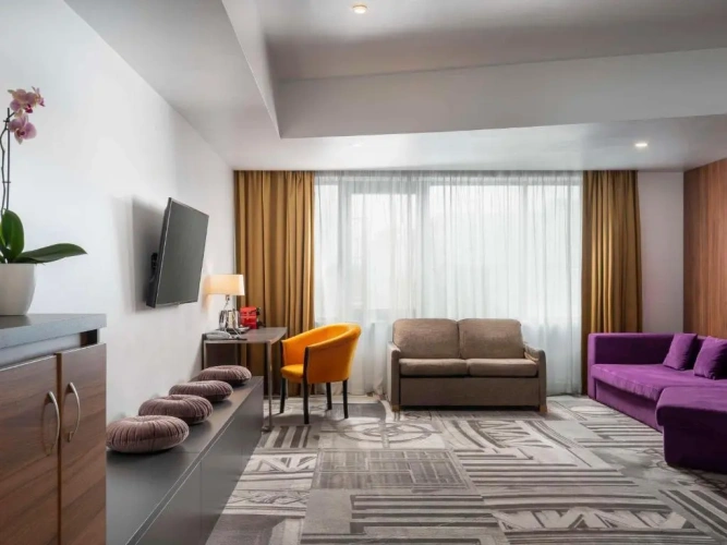Privilege Double Suite