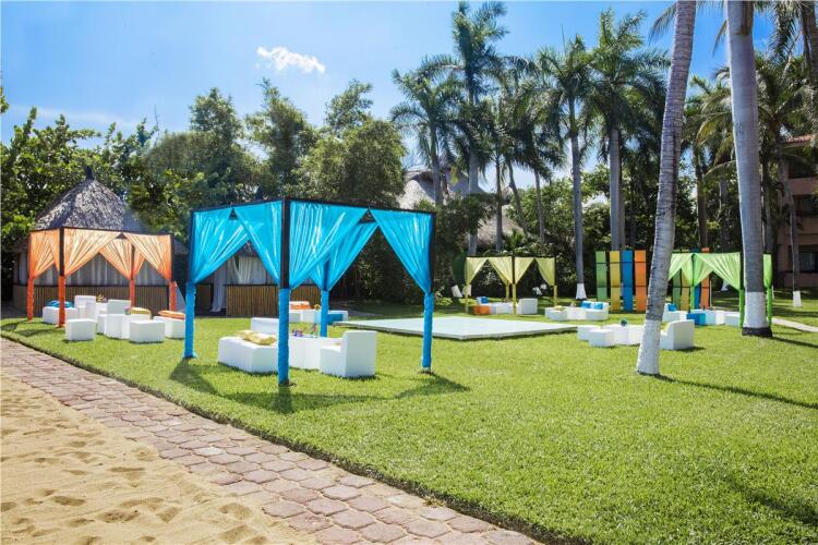 Imagen de Barcelo Huatulco   All Inclusive