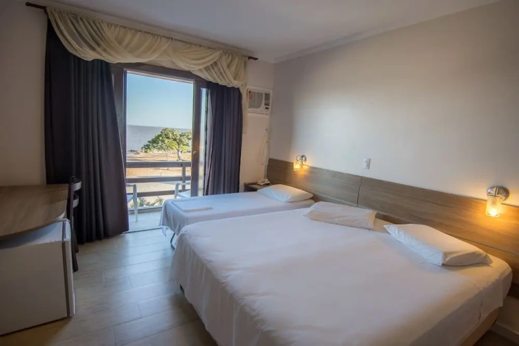 Luxury Triple room with lake view