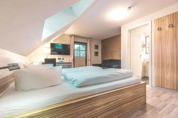 Deluxe Double room with balcony