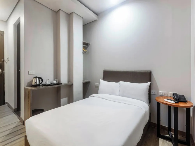 Airo Hotel