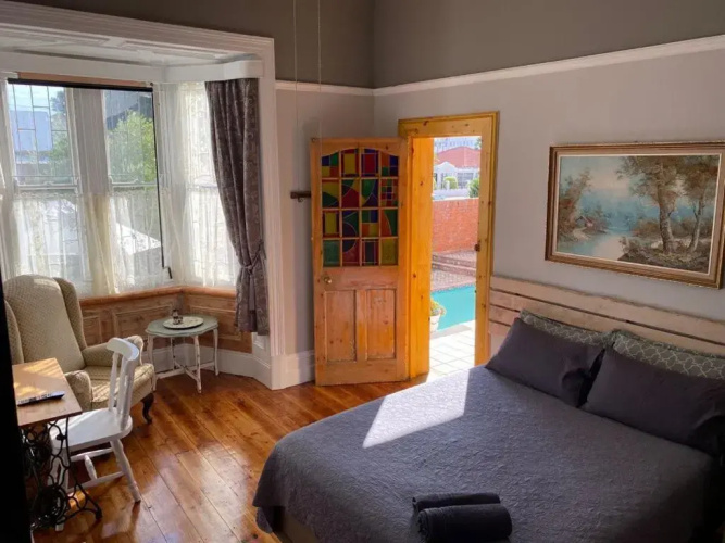 Heath Villa - private room
