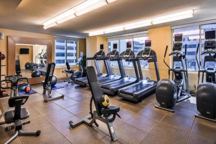 Hilton Woodland Hills/Los Angeles photo 27