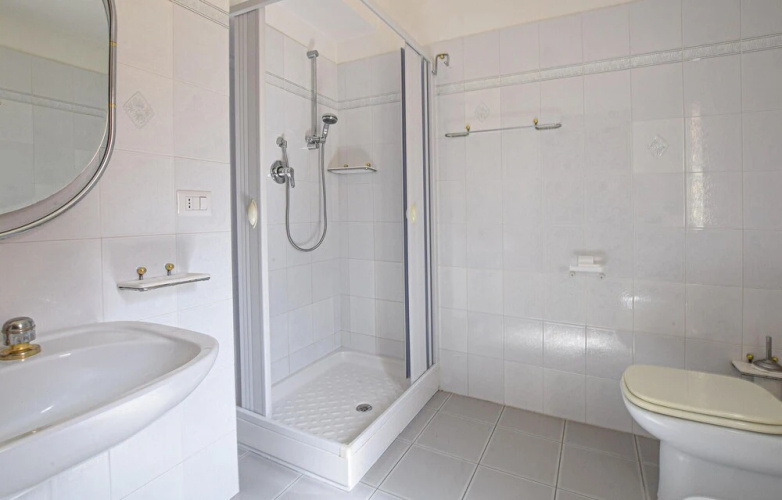 Awesome Apartment in Galtelli' With 2 Bedrooms