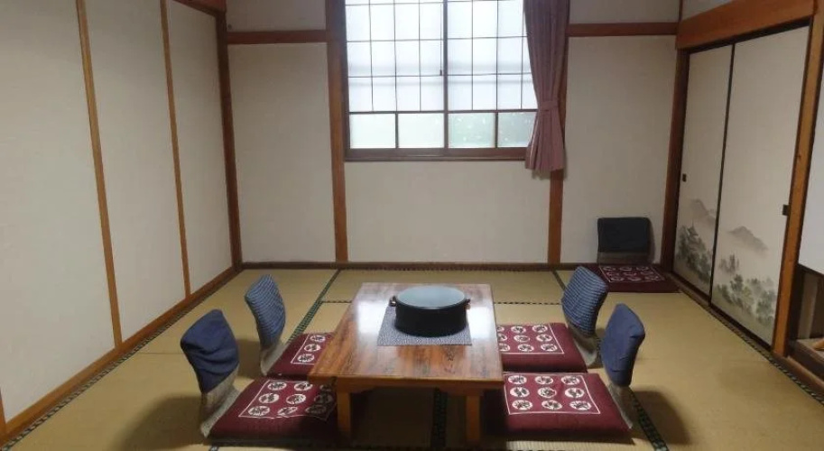 Shinyu Onsen Kurikomaso