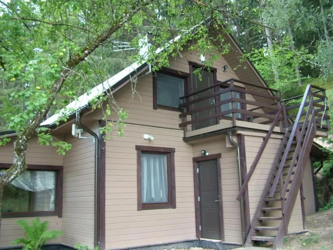 Apartment with balcony