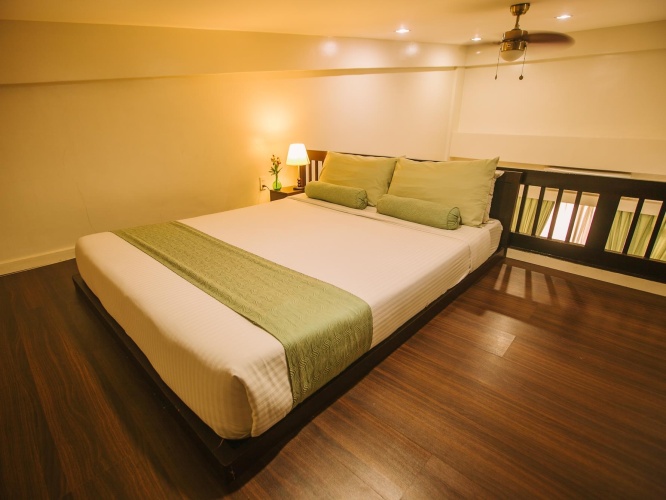 Deluxe Suite