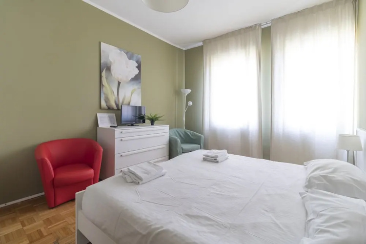 JOIVY Trendy Flat W/Balcony