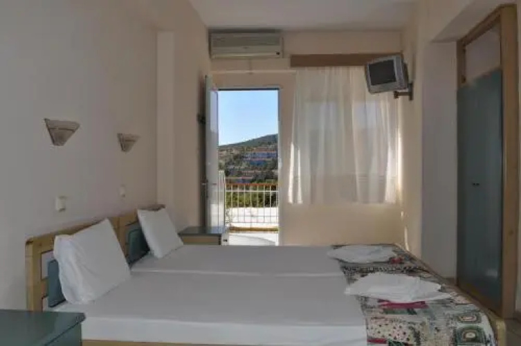 Sunset Apartments & Studios