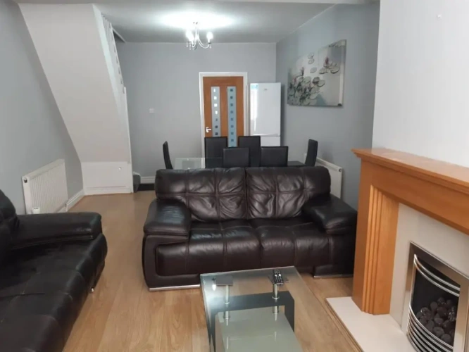 2 Bedrooms Double Apartment