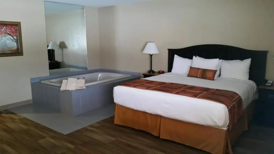 Rivertown Inn