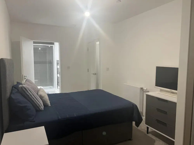 Riverside Retreat in Barking