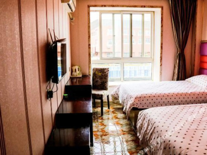 Deyuanju Business Hotel