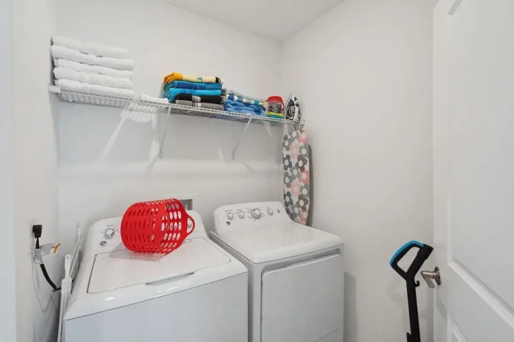 977 Splash Shot Place #1