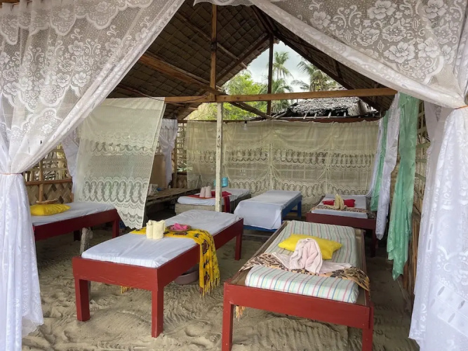 Akoya Beach Park & Cottages