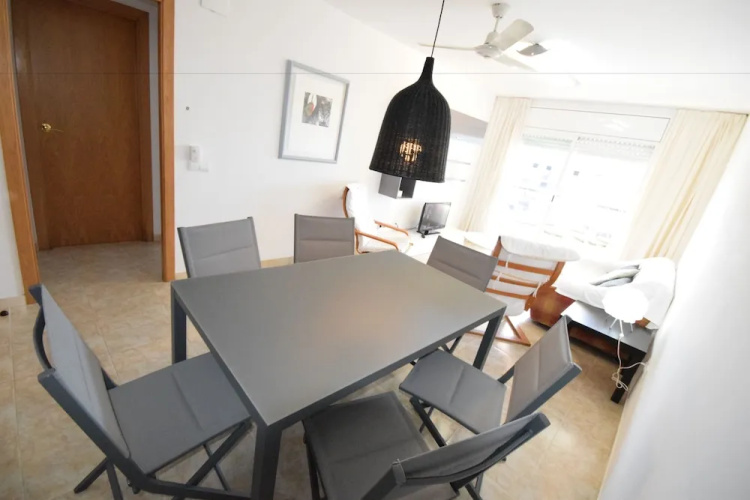 Nova Pineda Attic