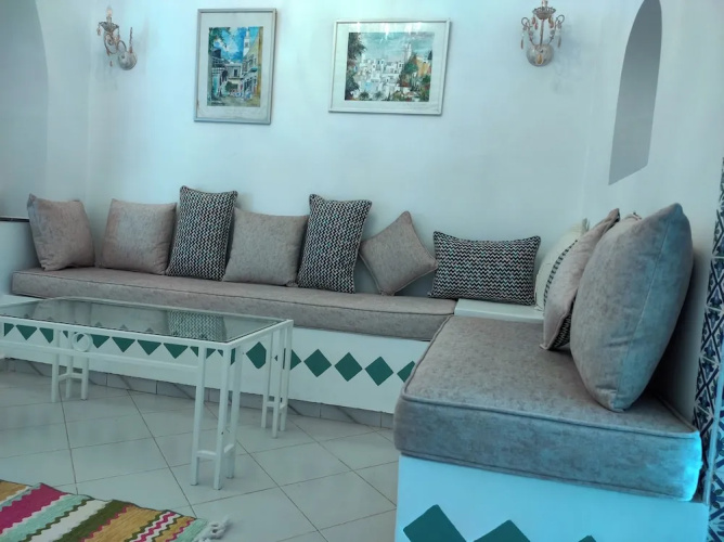 "comfort Shell Near the Beach"