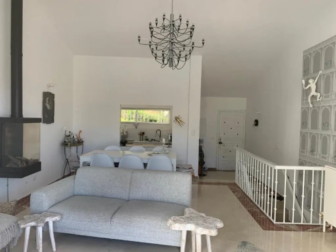 3 Bedrooms Cottage