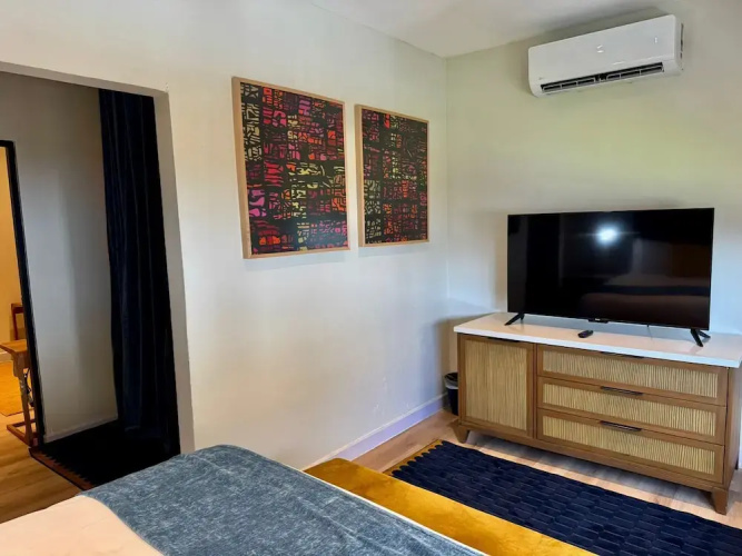 Metro Art Hotel