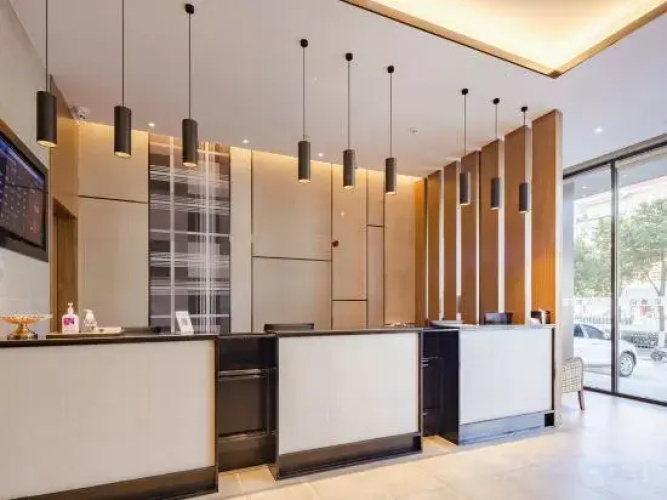 Homeinn Plus Hotel (Kunming  Dashanghui )