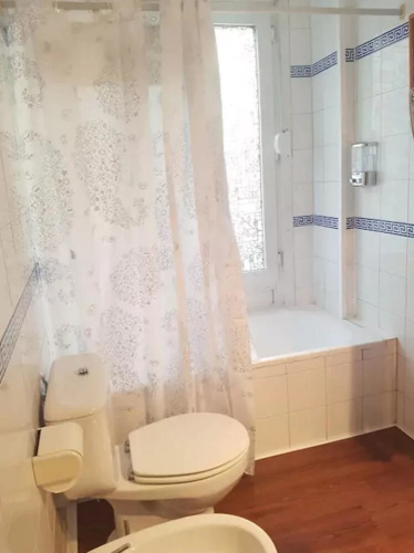 Studio in Madrid, With Wonderful City View, Balcony and Wifi