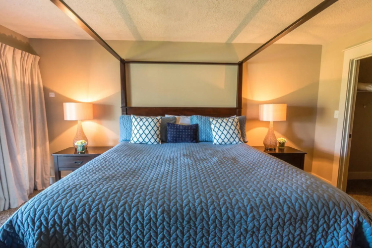 Edgewater Golf Villa 201