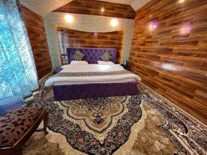 2 Bedrooms Villa