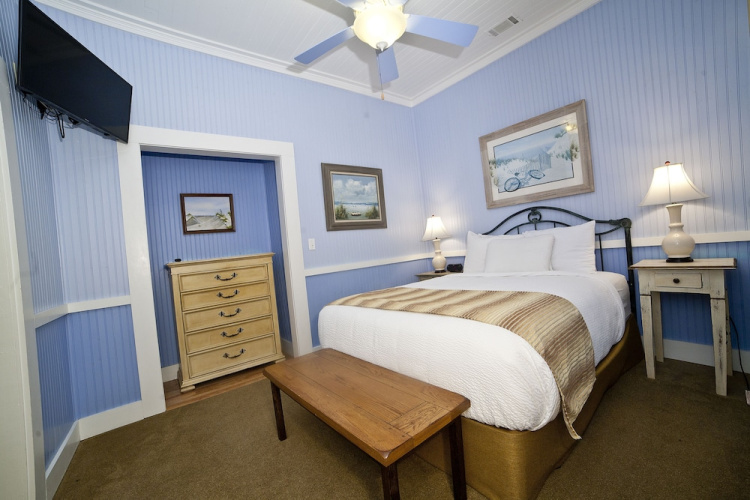 Georgianne Inn & Suites